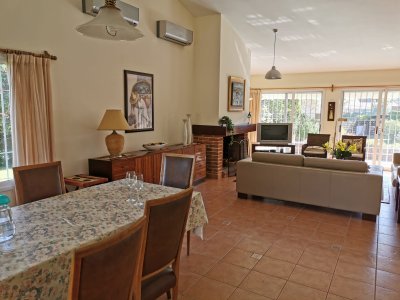 Casa en Venta de 4 dormitorios en zona Mansa - Punta del Este