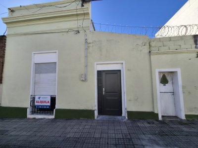 CASA DE 23 DORMITORIOS