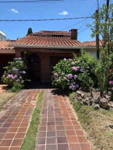 Alquiler anual, casa, 3 dormitorios, Playa Mansa, Punta del Este