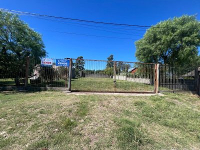 Terreno de 500 m² en zona comercial - Ruta 2 (camino paralelo)