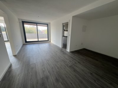 APARTAMENTO LUMINOSO A ESTRENAR 