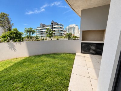 APARTAMENTO A ESTRENAR CON JARDIN EN EDIFICIO MODERNO