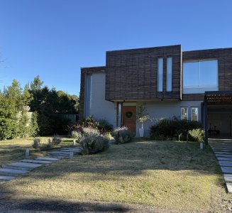 Casa moderna y funcional en La Residence
