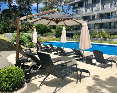 Venta Apto 2D Brava Punta con Terraza  Parrillero propio y muy buenos Amenities 