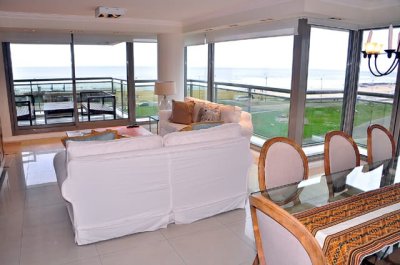 Venta Apto 4 suites en Edificio Imperiale Brava Punta 