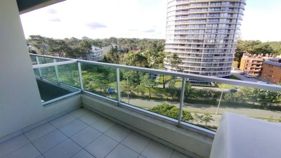 Venta Apto Brava Punta 3D con Amenities a estrenar 