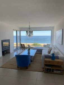 Venta Penthouse 4 suites Dep Serv Mansa Punta con Amenities 