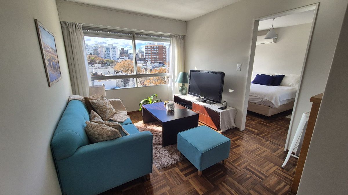 HERMOSO Y CALIDO APARTAMENTO RECICLADO Y EQUIPADO EN ALQUILER EN POCITOS