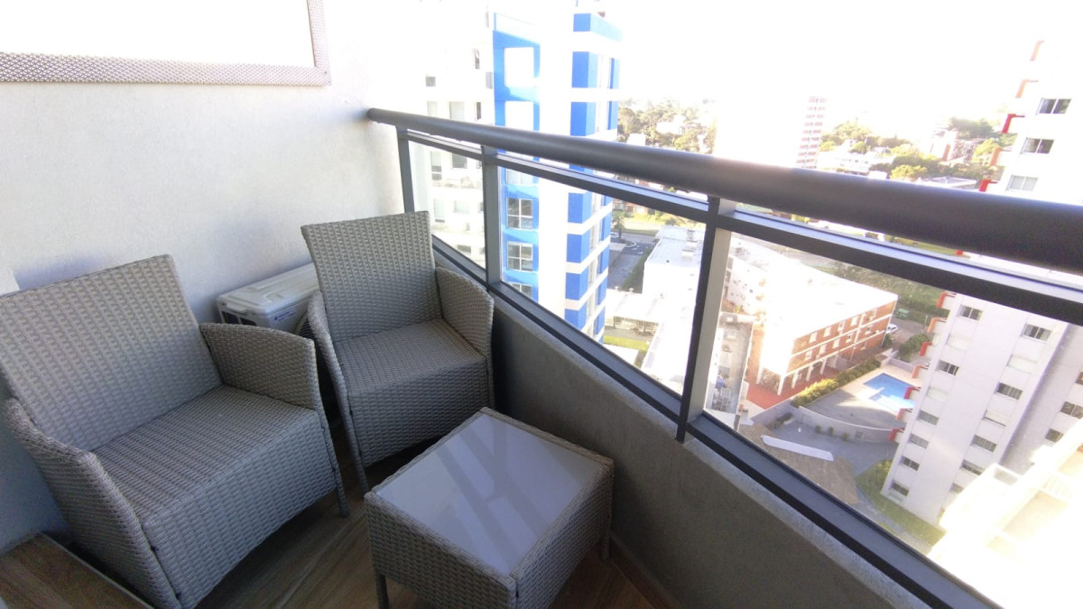 Venta Apto 1D Brava Punta con Amenities 