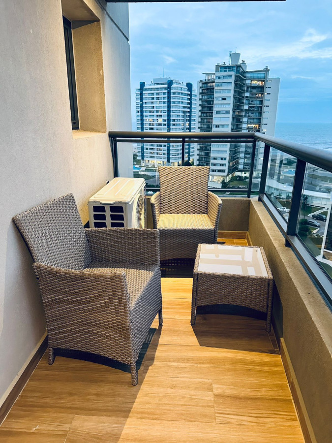 Venta Apto 2D a estrenar Brava Punta con Amenities 