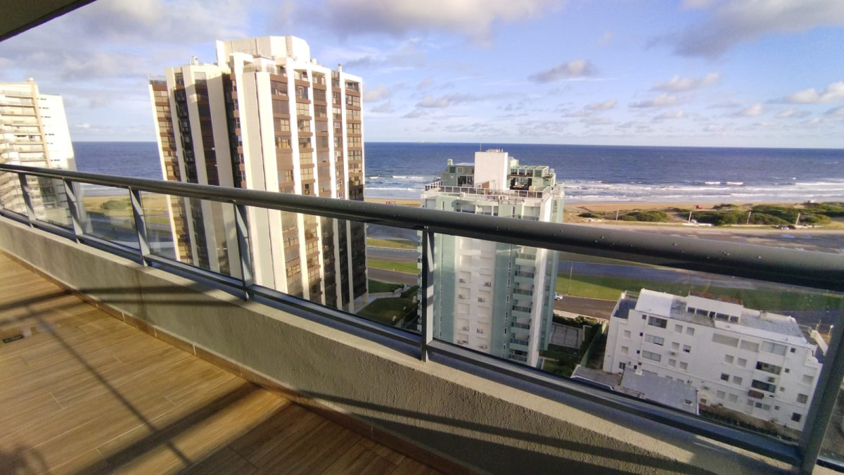 Venta Apto 2D Brava Punta con Amenities prox al mar 