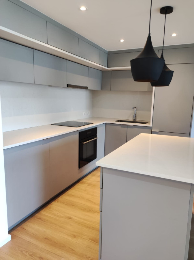 Alquiler Centro 3 dormitorios Ed.Alma Duc a pasos de la rambla 