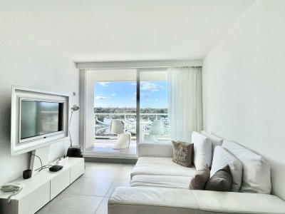 Apartamento en Yoo en Venta!! 2 Dormitorios!! Roosevelt!! Cerca de Todo!! Punta del Este!!