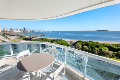 DEPARTAMENTO ESQUINERO EN VENTA EN MILLENIUM TOWER PLAYA MANSA - 3 DORMITORIOS EN SUITE + DEPENDENCIA