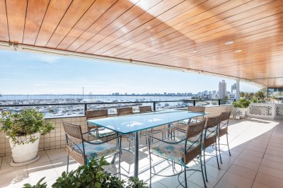 VENTA APARTAMENTO EN PORTOFINO - 3 DORMITORIOS EN SUITE - BARBACOA PROPIA - PUERTO PUNTA DEL ESTE