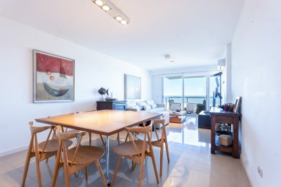PENT HOUSE CON BARBACOA EN VENTA - PLAYA BRAVA - 3 DORMITORIOS EN SUITE EDIFICIO BLUE MARINE