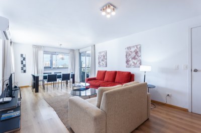 DEPARTAMENTO EN VENTA CON PARRILLERO 3 DORMITORIOS RECICLADO - EDIFICIO CAP BRETON - PLAYA MANSA