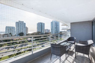 VENTA APARTAMENTO 3 DORMITORIOS EN SUITE - ALEXANDER BOULEVARD ESQUINERO 