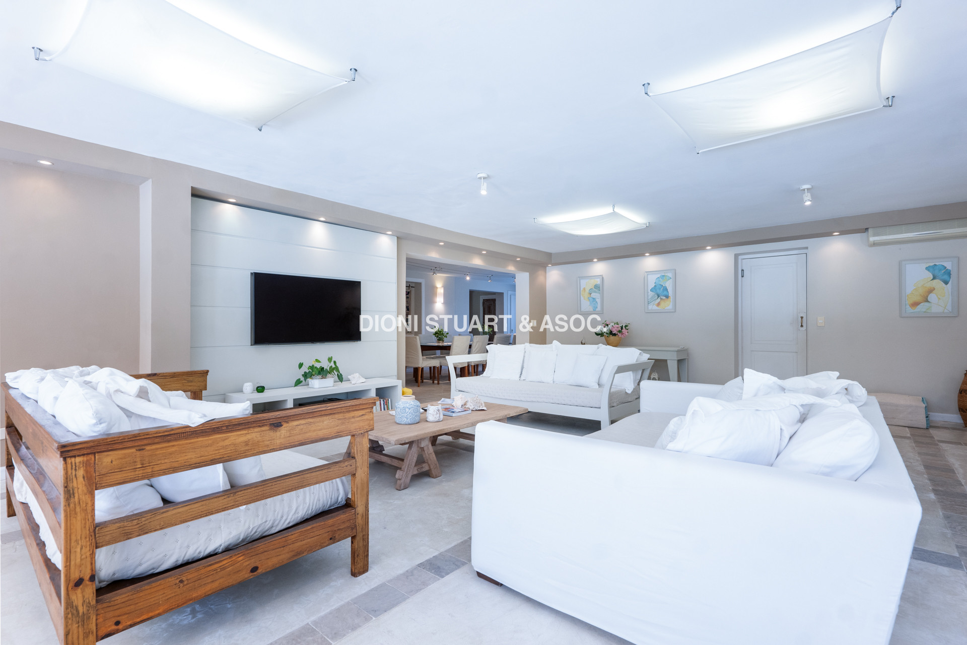MEGA CASA EN EL GOLF - A METROS DEL MAR