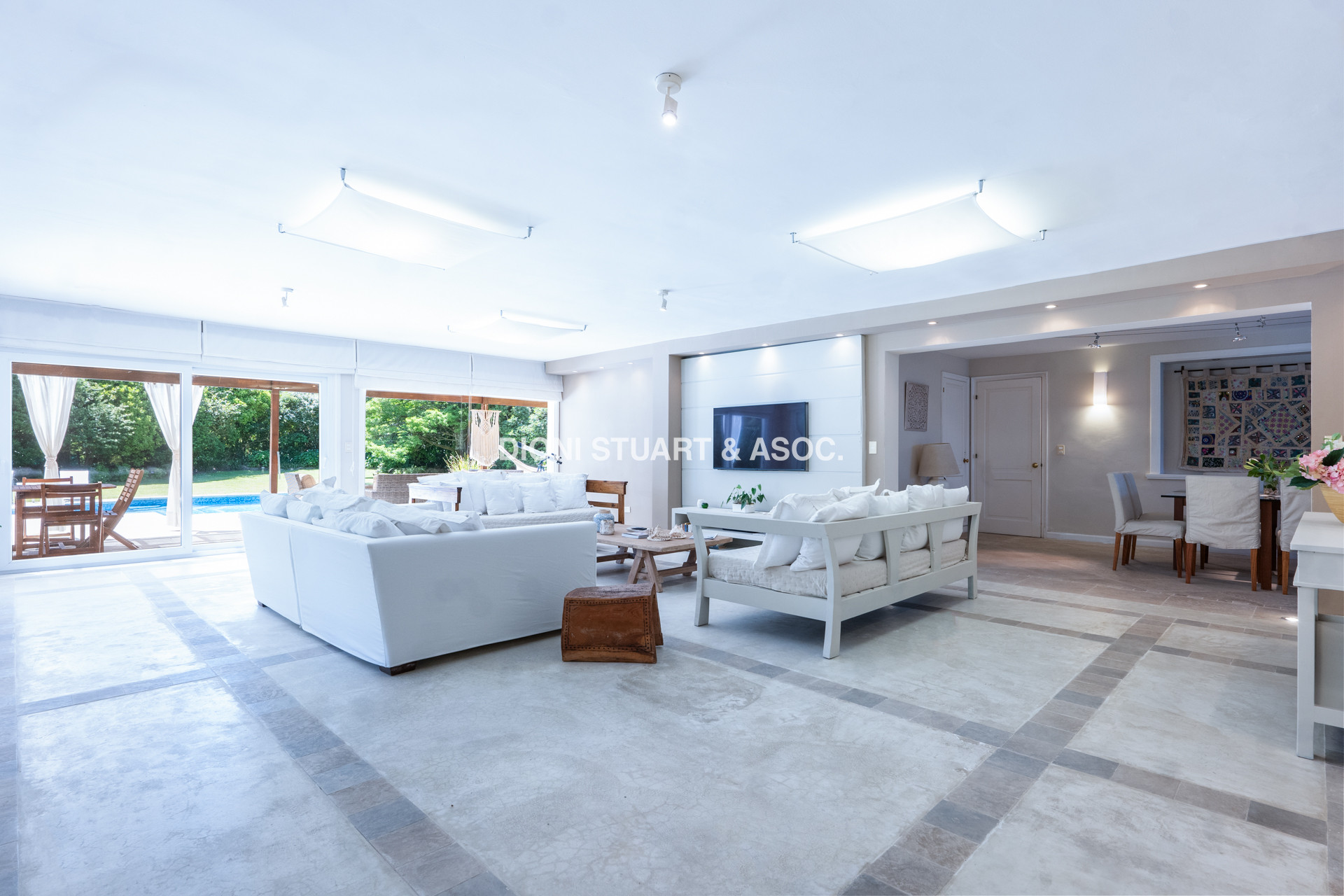 MEGA CASA EN EL GOLF - A METROS DEL MAR