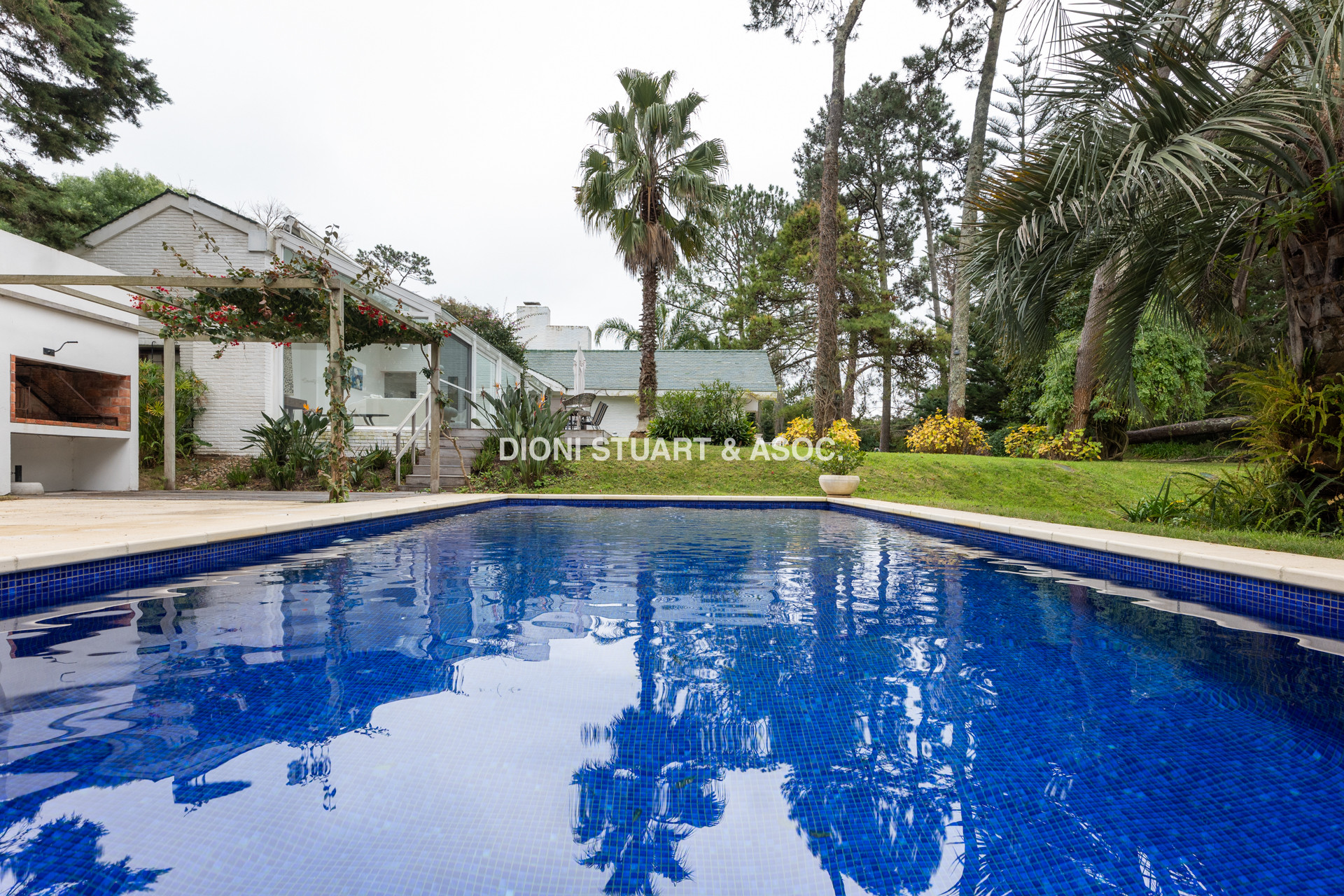 MANSION EN SAN RAFAEL RECICLADA