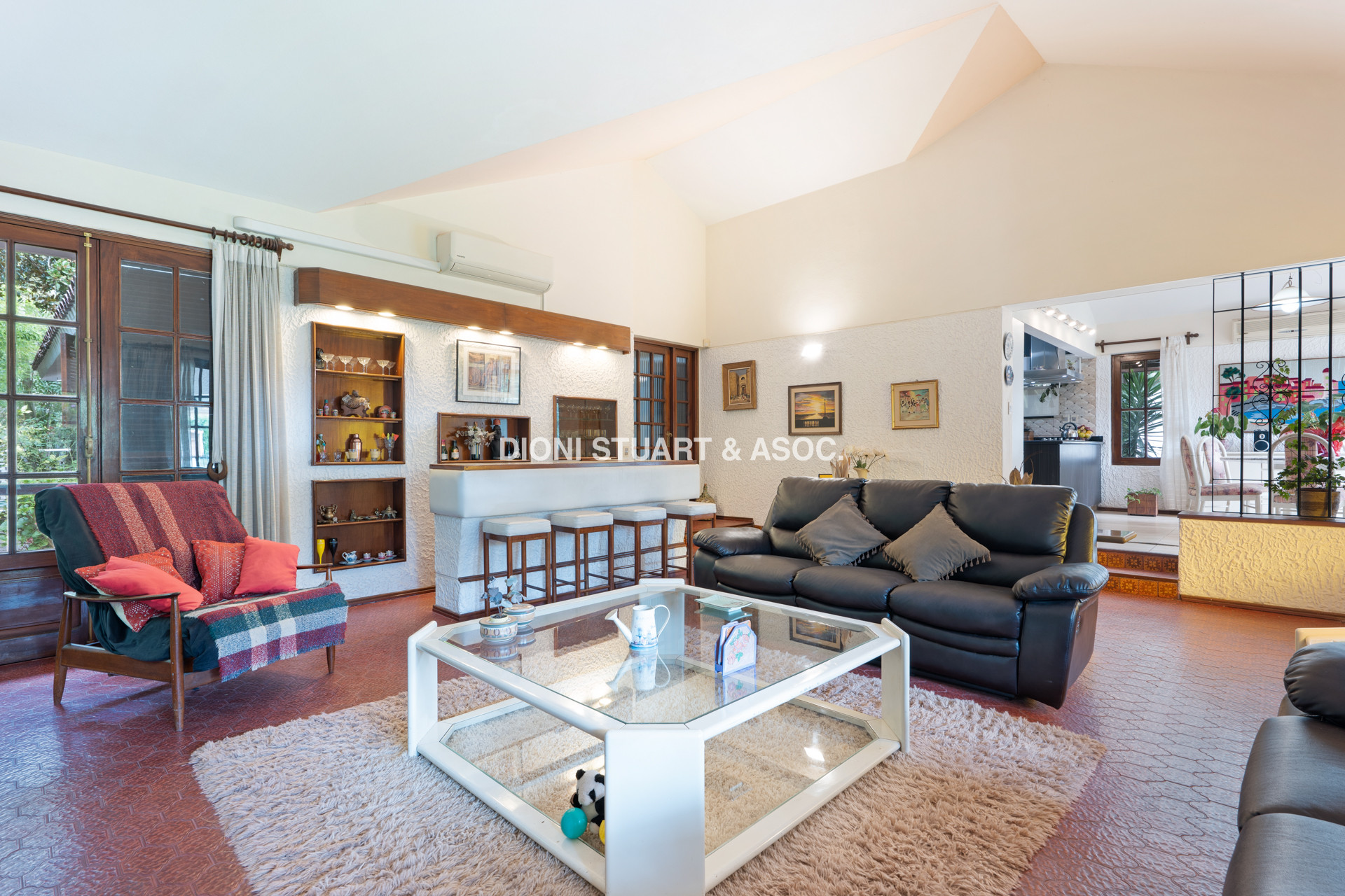 OPORTUNIDAD - CASA EN ROOSEVELT - 5 DORMITORIOS Y 5 BAÑOS - PISCINA CLIMATIZADA
