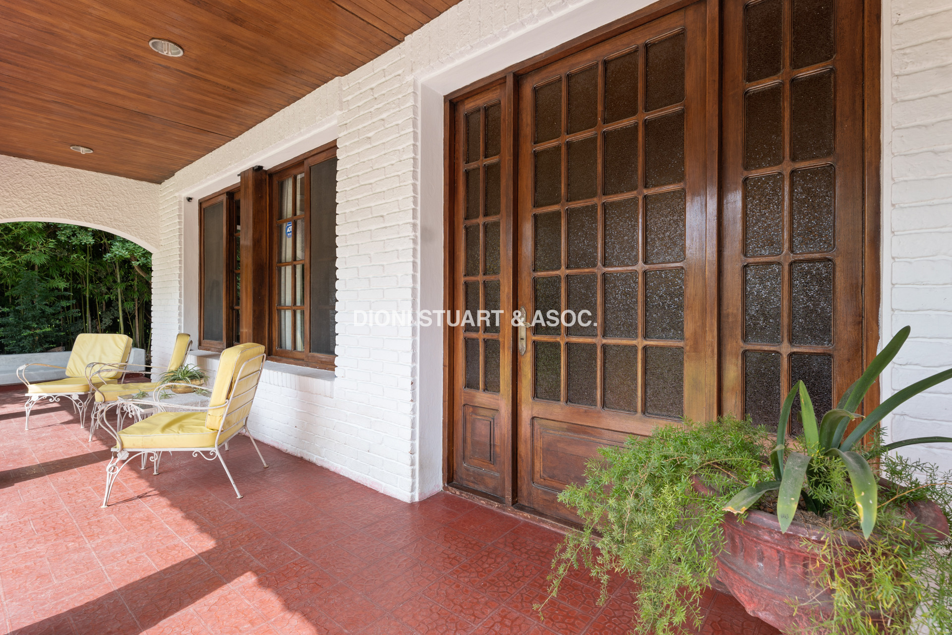 OPORTUNIDAD - CASA EN ROOSEVELT - 5 DORMITORIOS Y 5 BAÑOS - PISCINA CLIMATIZADA