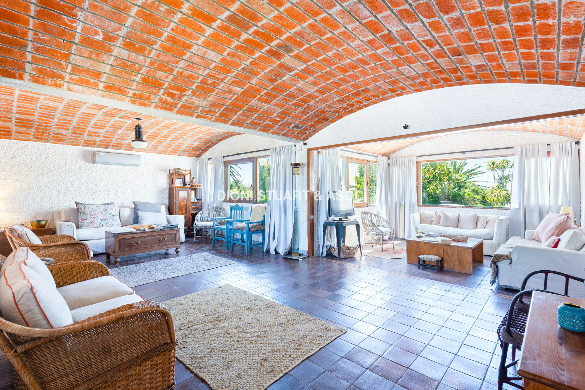 VENTA CASA 4 DORMITORIOS EN LA PENINSULA PUNTA DEL ESTE