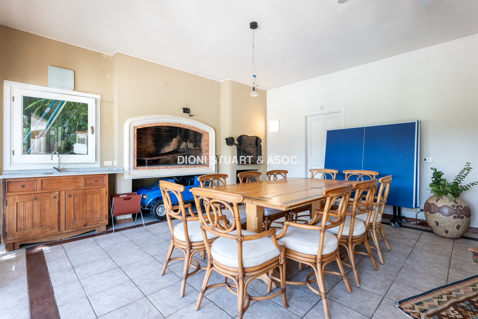 CASA EN VENTA EN  EL GOLF CON 4 DORMITORIOS EN SUITE + DEP. - BARBACOA Y SAUNA - INCREIBLE