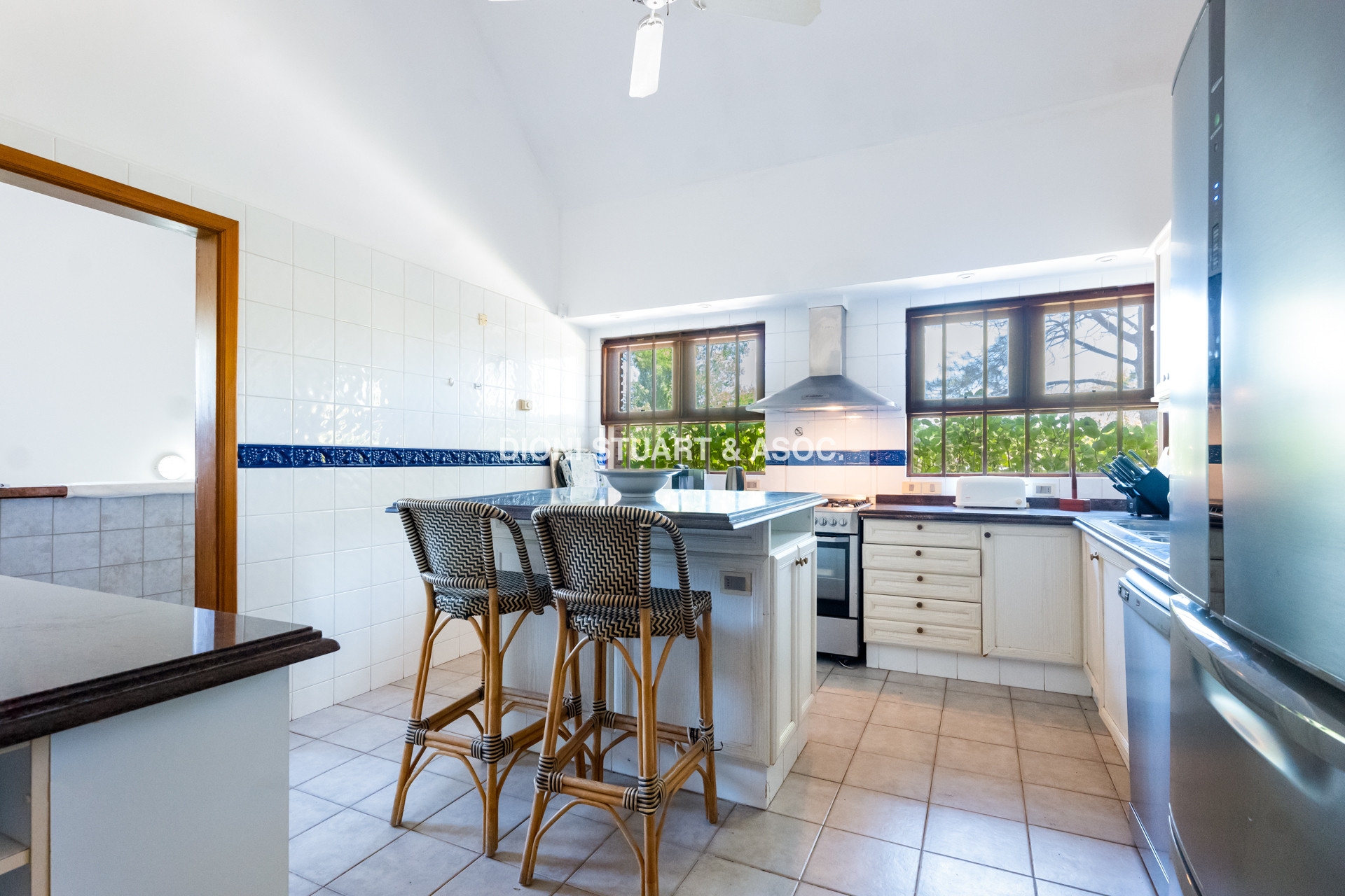 CASA EN VENTA EN EL GOLF - INCREIBLE