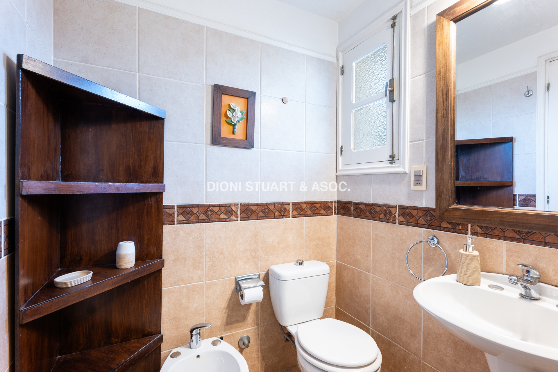 CASA EN VENTA - SAN RAFAEL - 2 DORMITORIOS - A 2 CUADRAS DEL MAR
