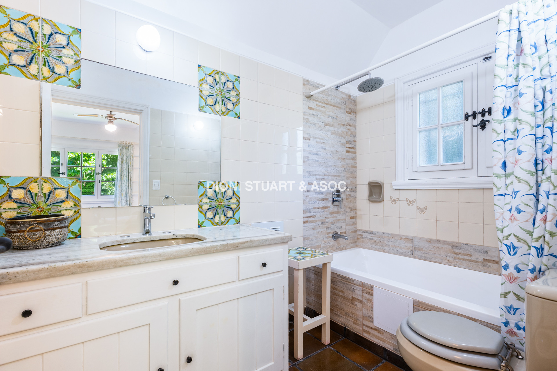 CASA EN VENTA EN EL GOLF - ARQ. ARTURO DUBOURG