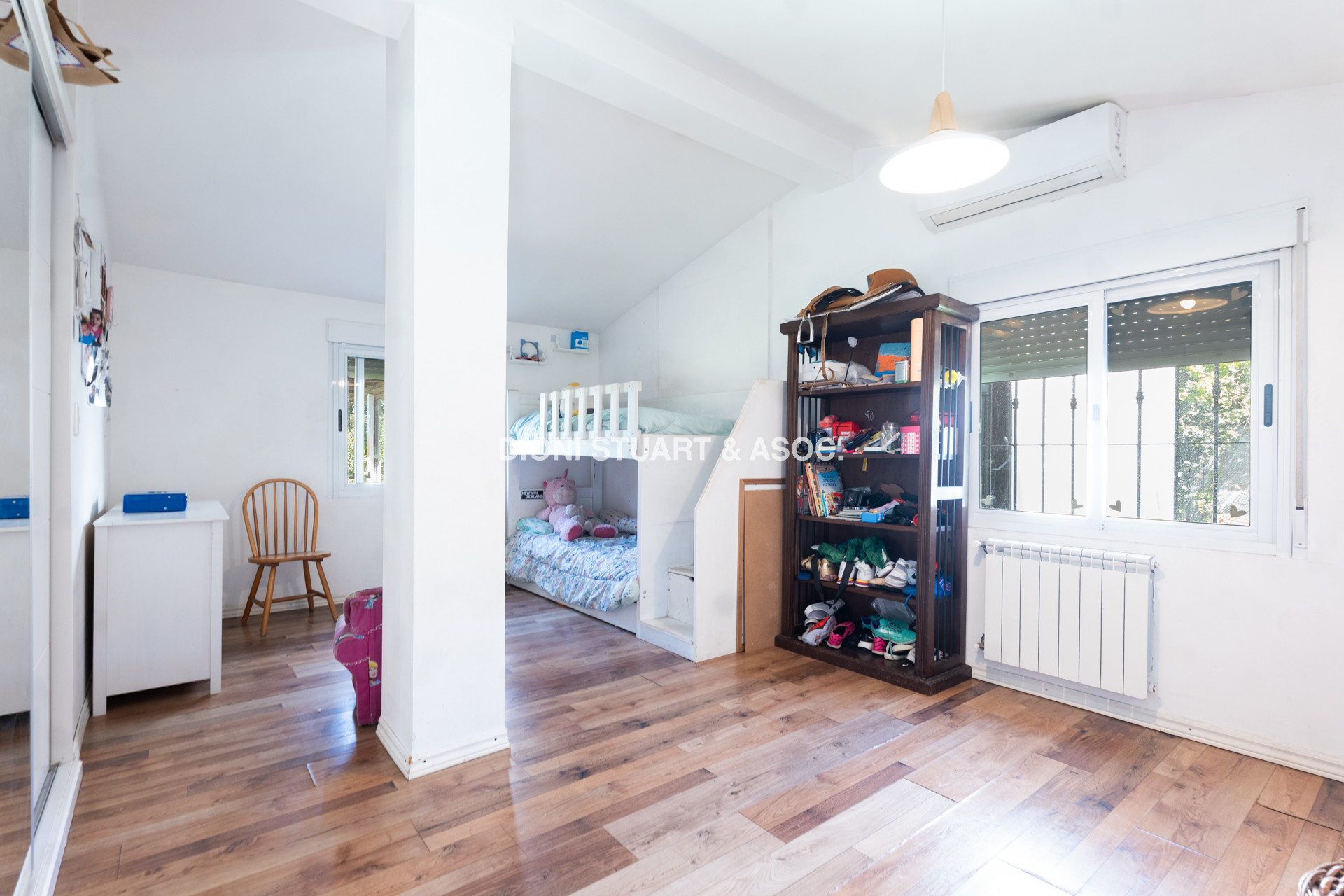 VENTA CASA 4 DORMITORIOS CON BARBACOA CANTEGRIL - PUNTA DEL ESTE