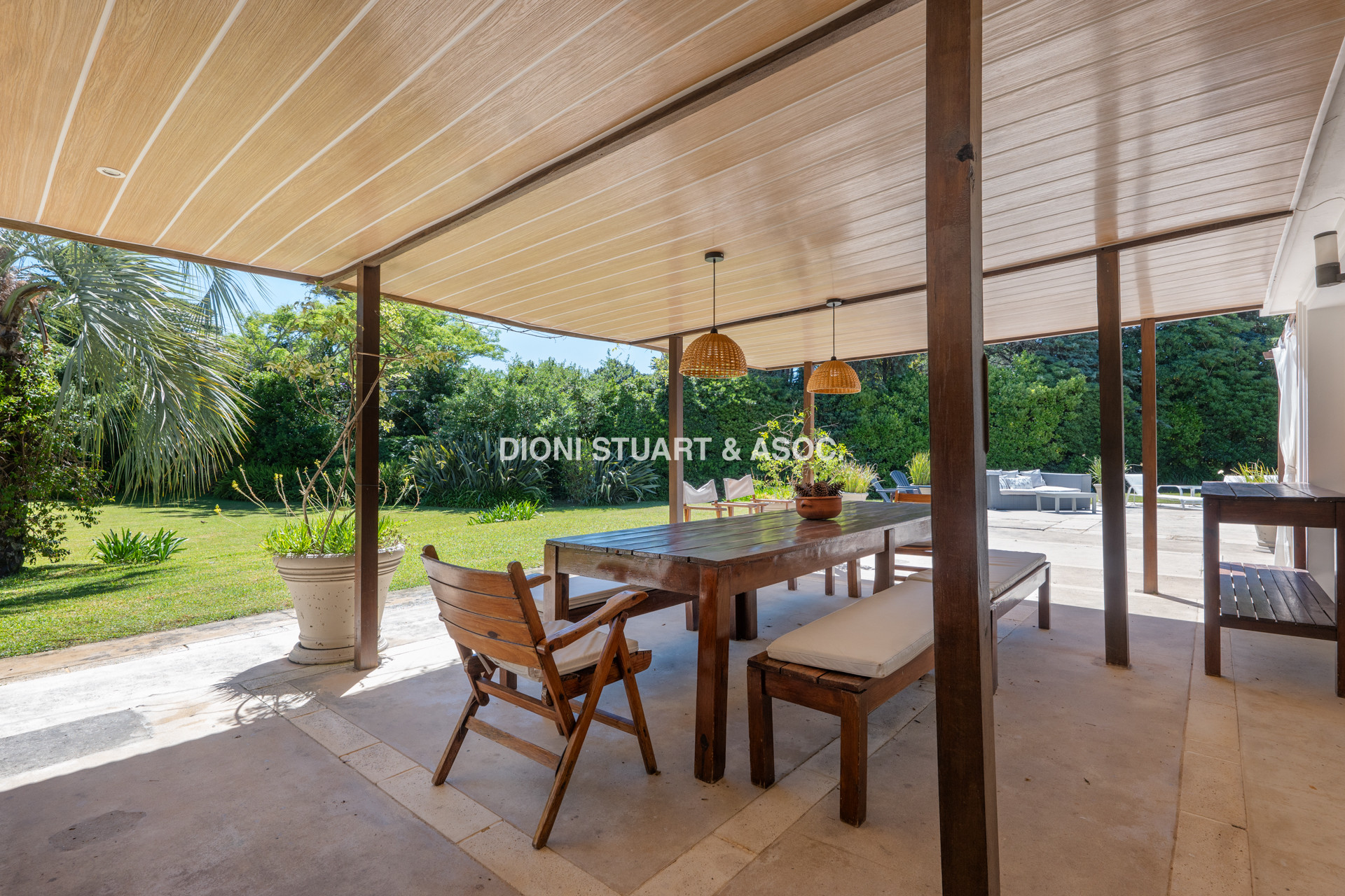 MEGA CASA EN EL GOLF - A METROS DEL MAR