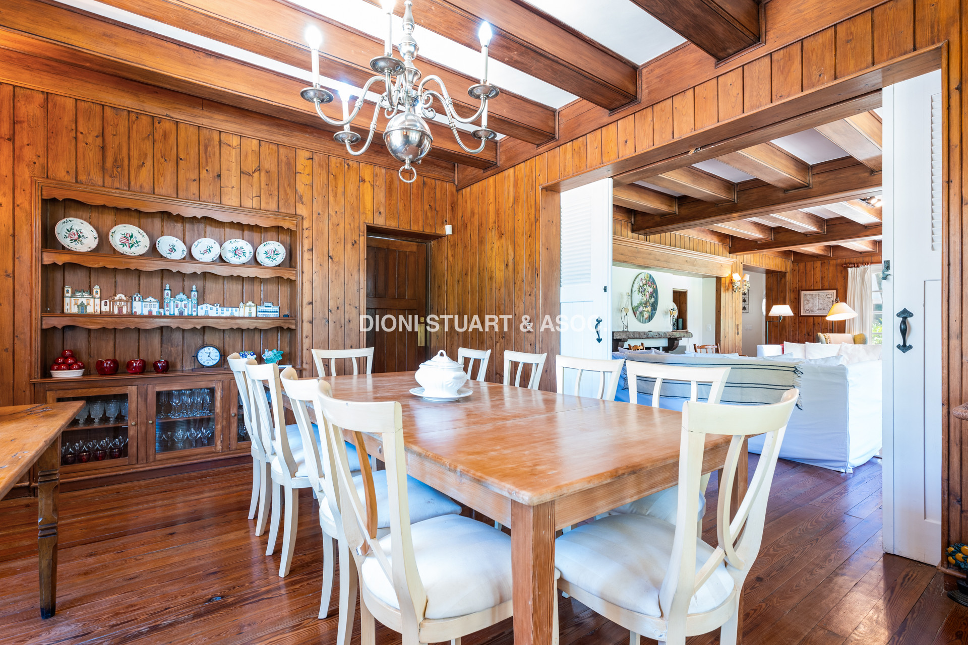 CASA EN VENTA EN EL GOLF - ARQ. ARTURO DUBOURG