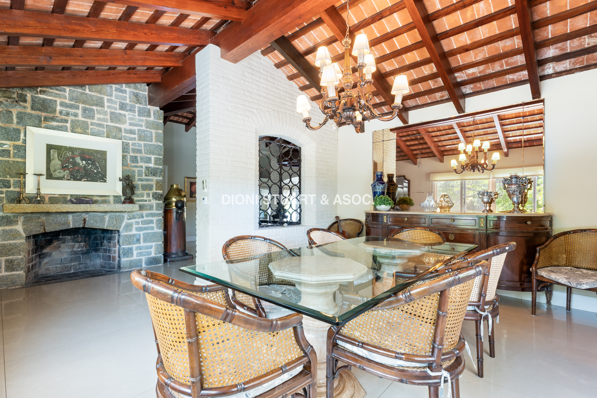 MEGA CASA EN EL GOLF - IMPESIONANTE