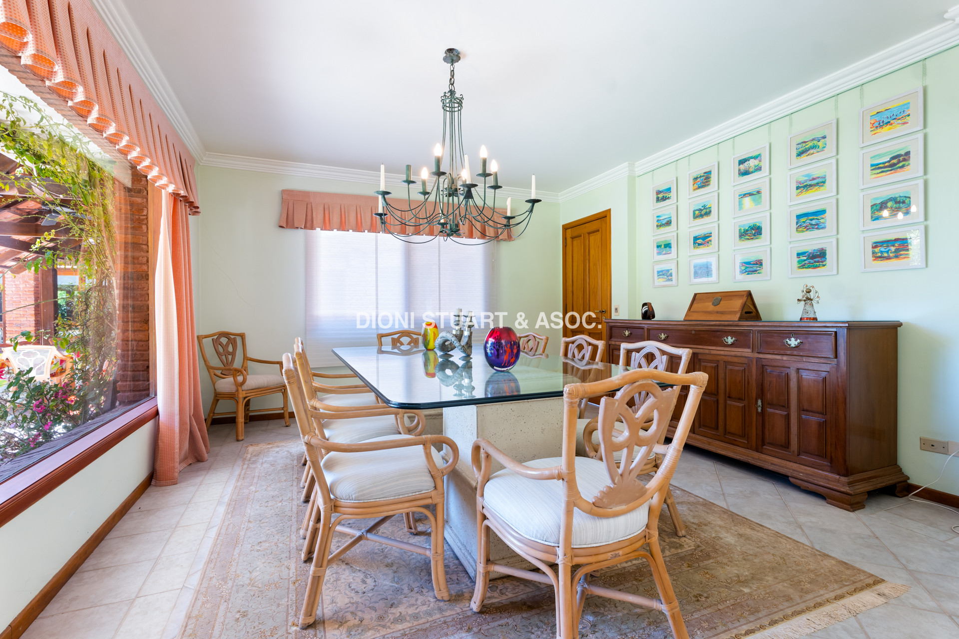 CASA EN VENTA EN EL GOLF - INCREIBLE