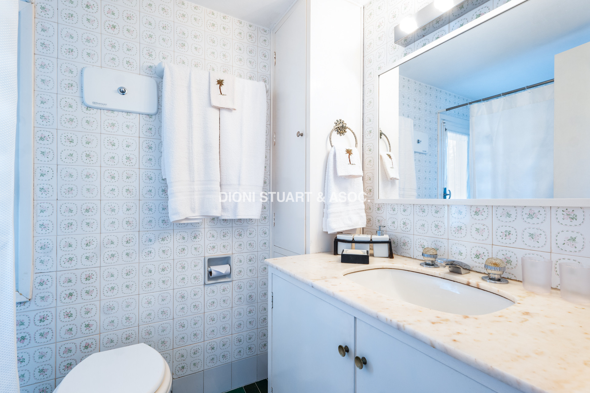 IMPONENTE CASA EN PLAYA BRAVA - ELEGANCIA Y CONFORT