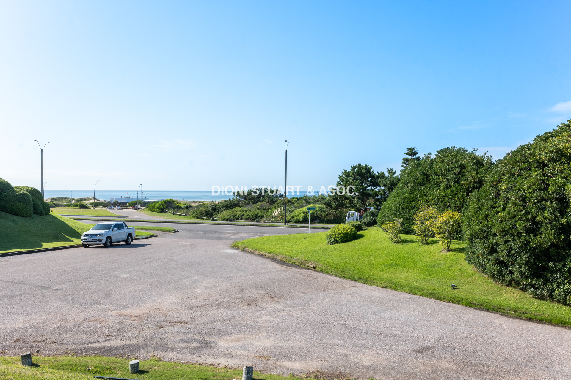 IMPONENTE CASA EN PLAYA BRAVA - ELEGANCIA Y CONFORT