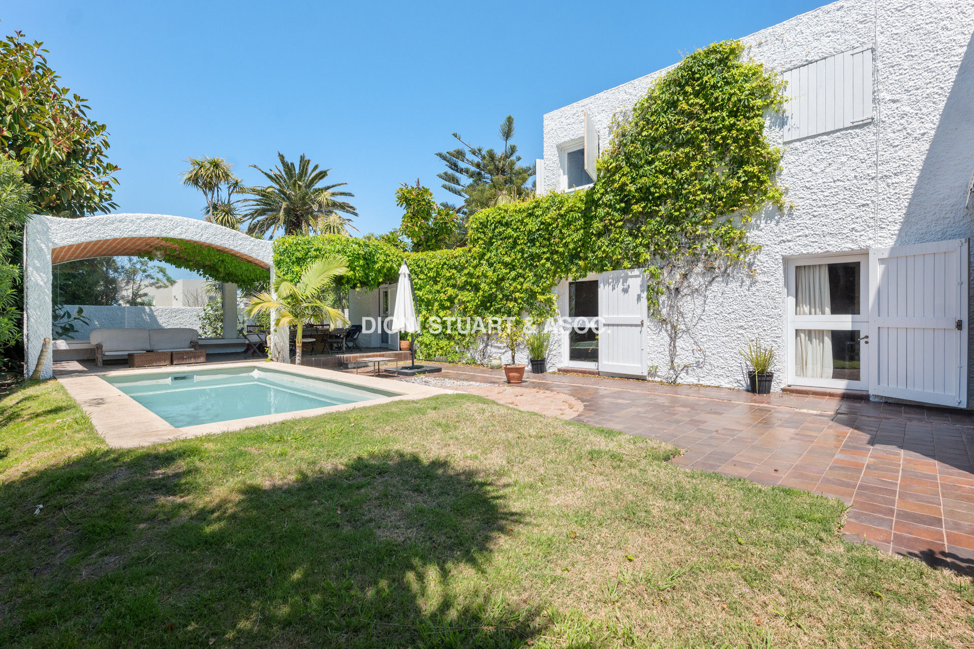 VENTA CASA 4 DORMITORIOS EN LA PENINSULA PUNTA DEL ESTE