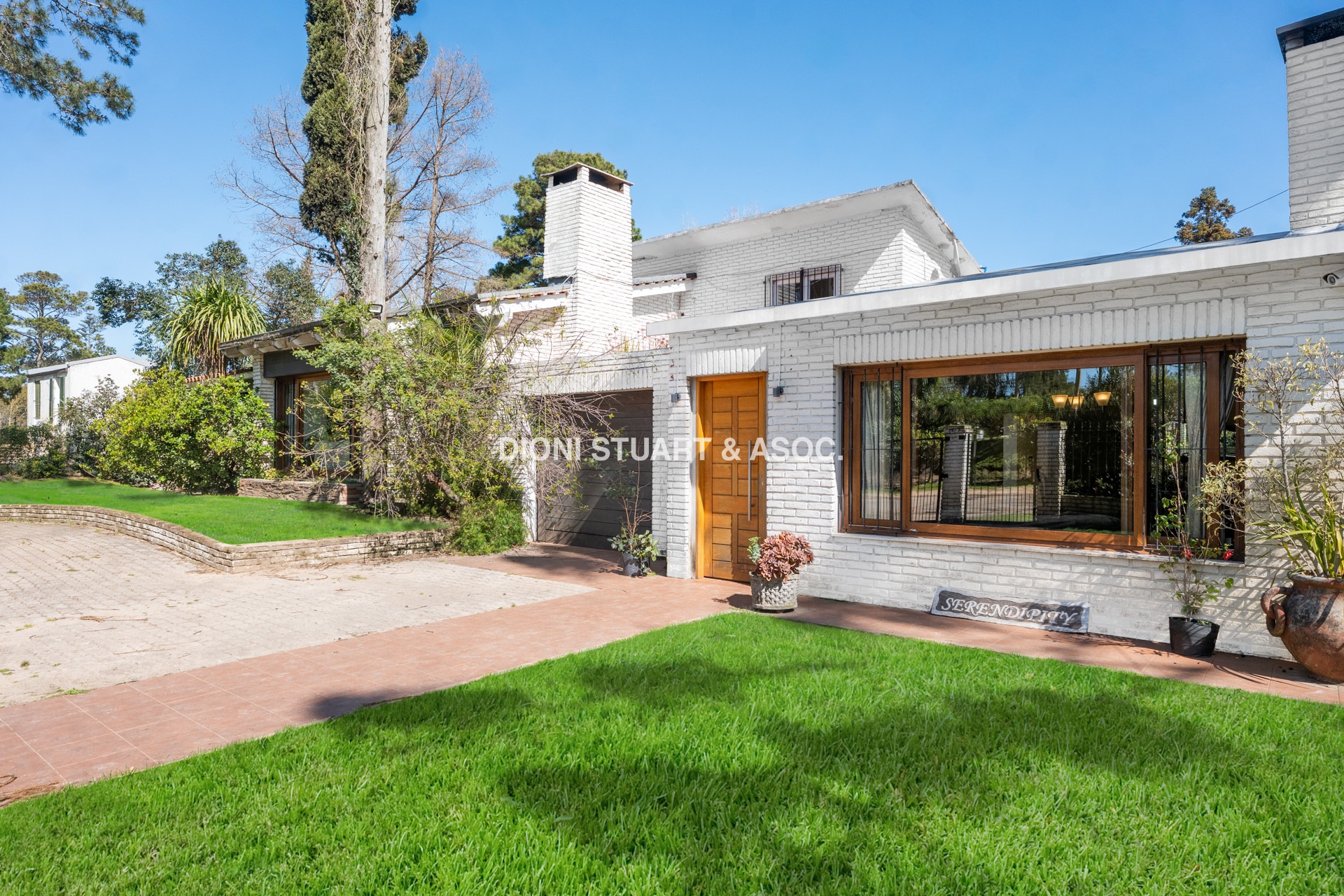VENTA CASA 4 DORMITORIOS CON BARBACOA CANTEGRIL - PUNTA DEL ESTE