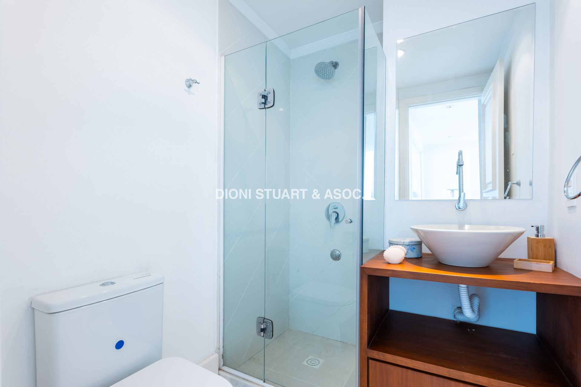 CASA EN VENTA EN EL GOLF DE 4 DORMITORIOS Y DEP. - VISTA DIRECTA AL GOLF