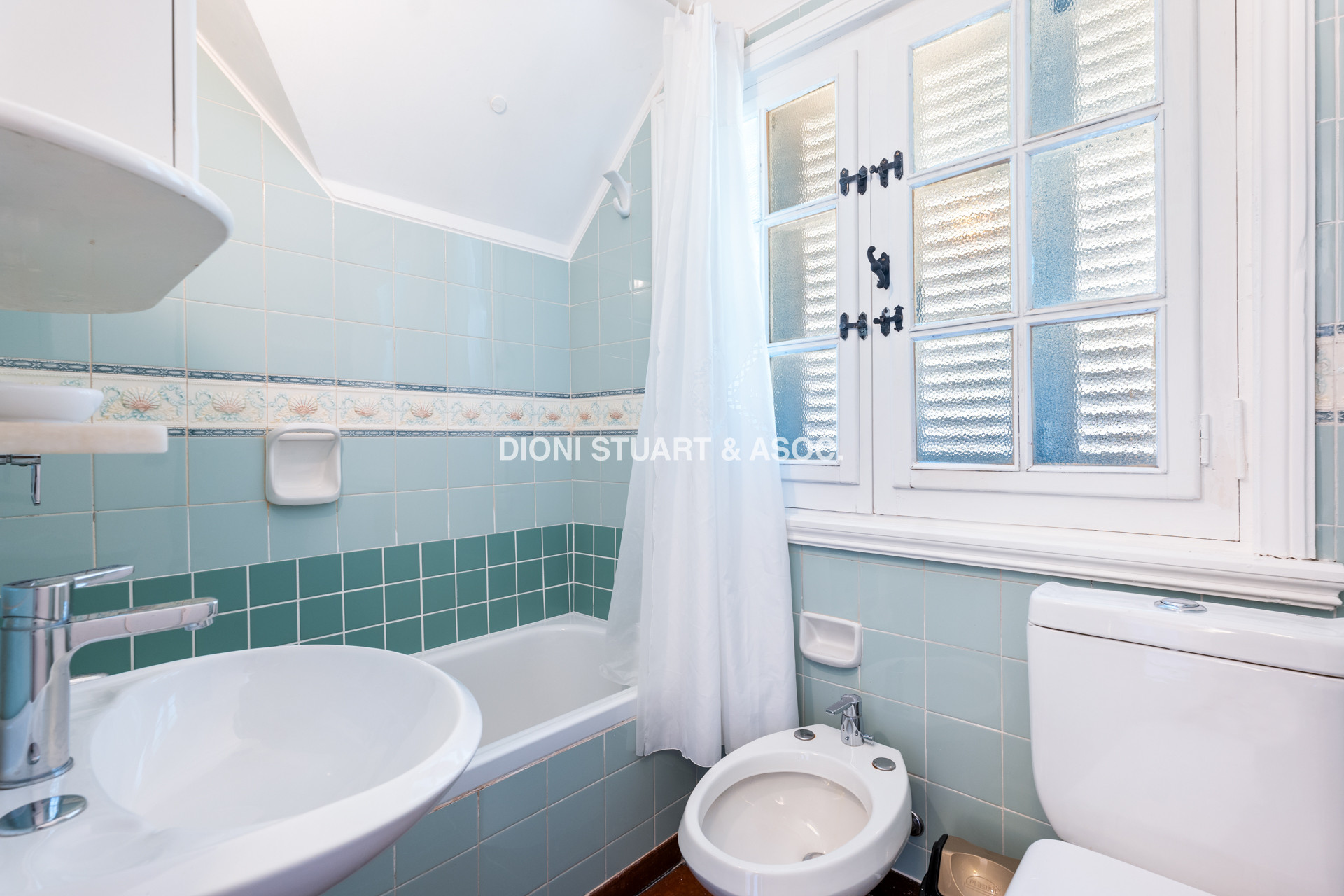CASA EN VENTA EN EL GOLF - ARQ. ARTURO DUBOURG