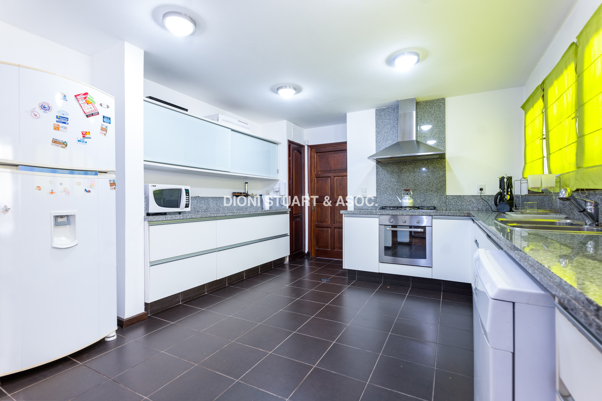 CASA EN VENTA PRIMERA LINEA PLAYA BRAVA
