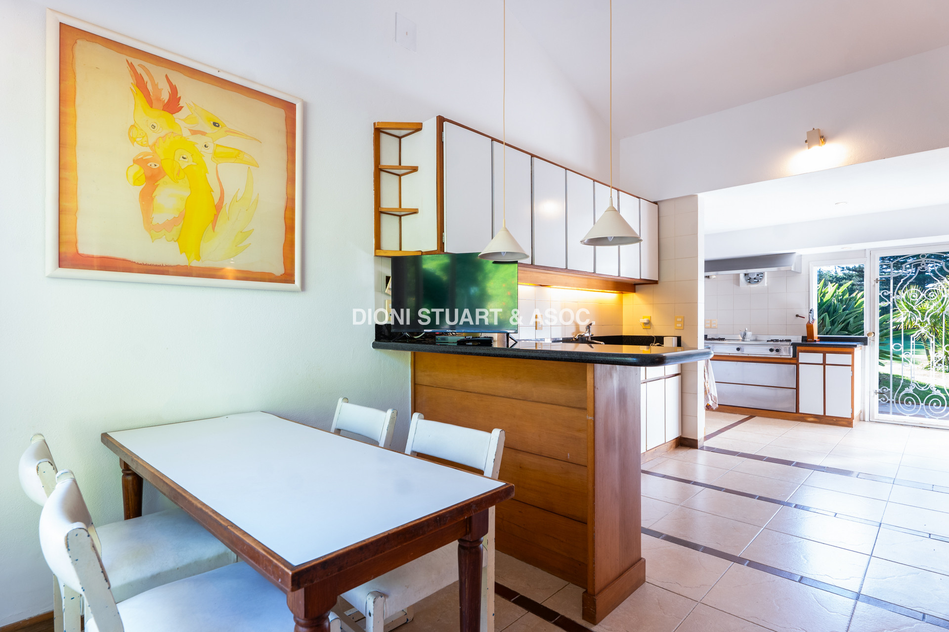 IMPONENTE CASA EN PLAYA BRAVA - ELEGANCIA Y CONFORT