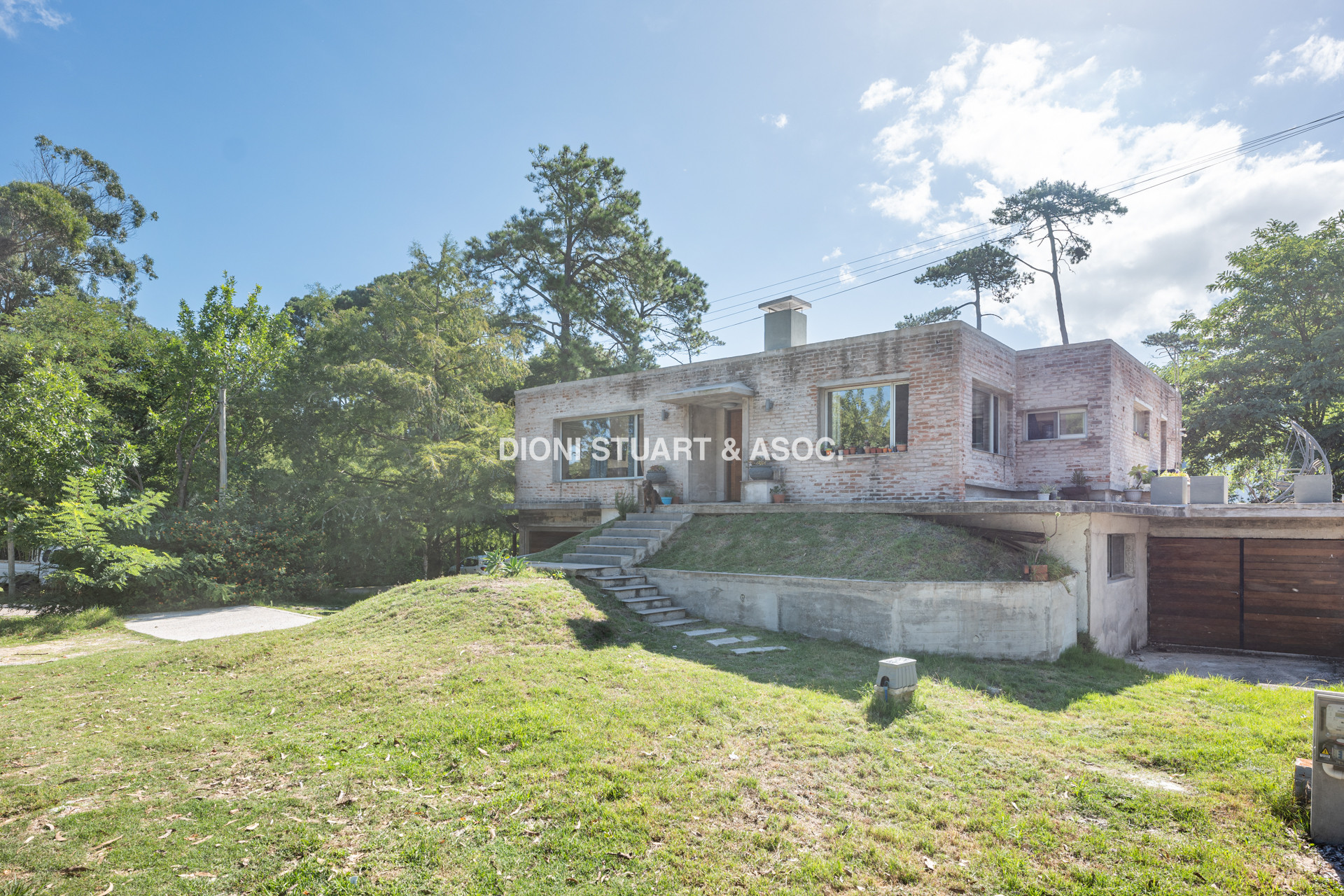 CASA EN PINARES - A TERMINAR
