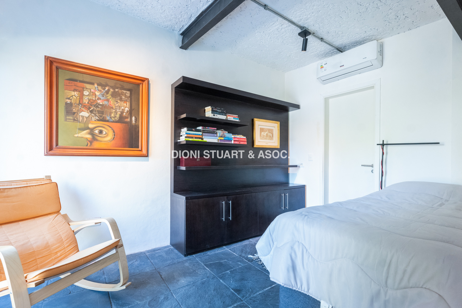 ALQUILER TEMPORADA CASA PUNTA DEL ESTE 3 DORMITORIOS EN SUITE - EN LA PENINSULA