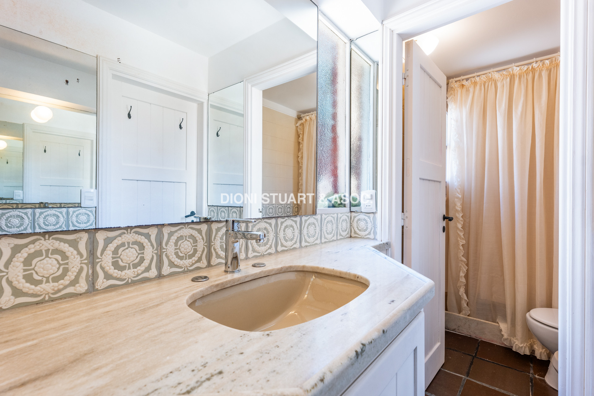 CASA EN VENTA EN EL GOLF - ARQ. ARTURO DUBOURG
