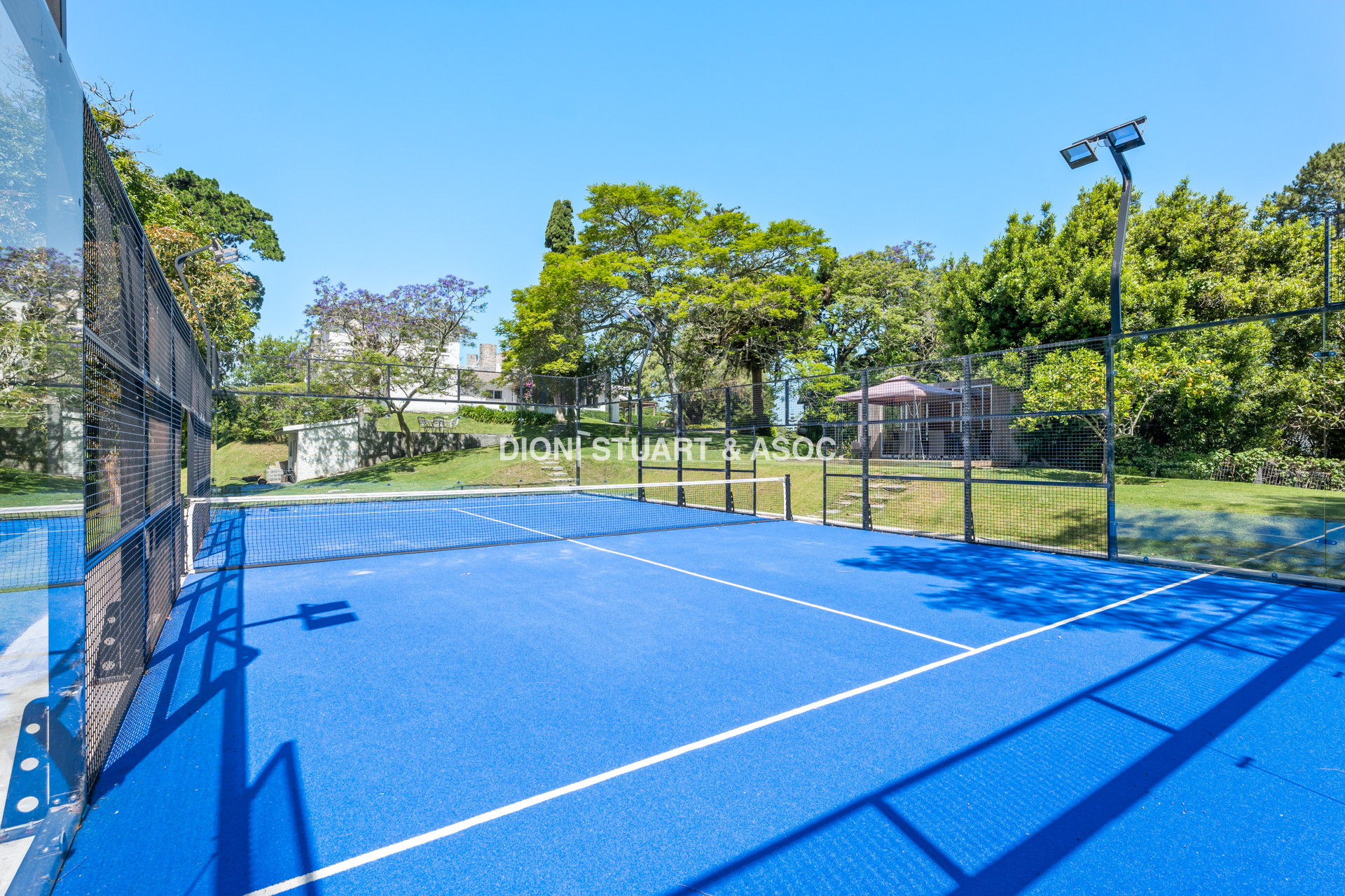 MEGA CASA EN EL GOLF - IMPESIONANTE