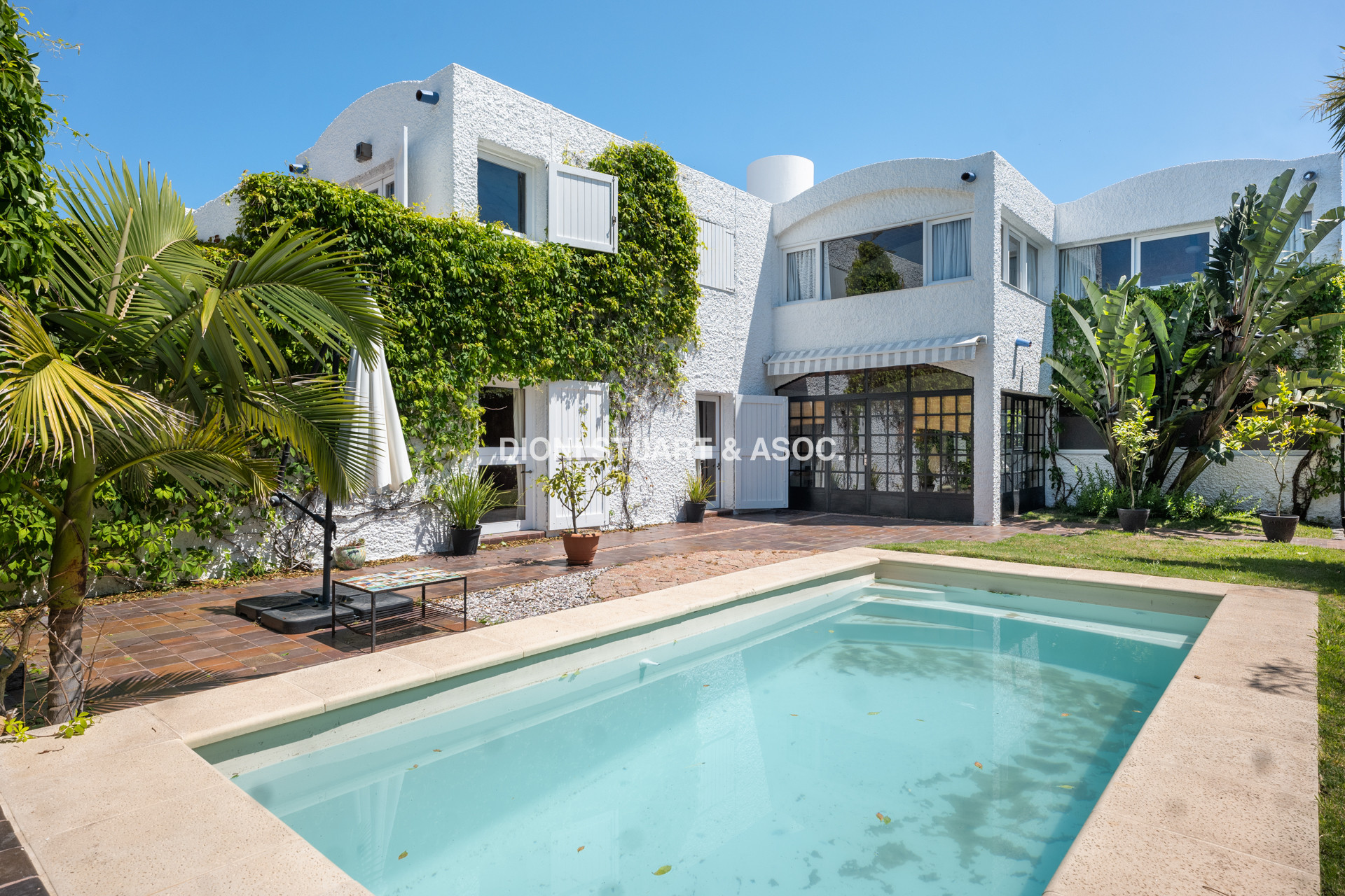 VENTA CASA 4 DORMITORIOS EN LA PENINSULA PUNTA DEL ESTE